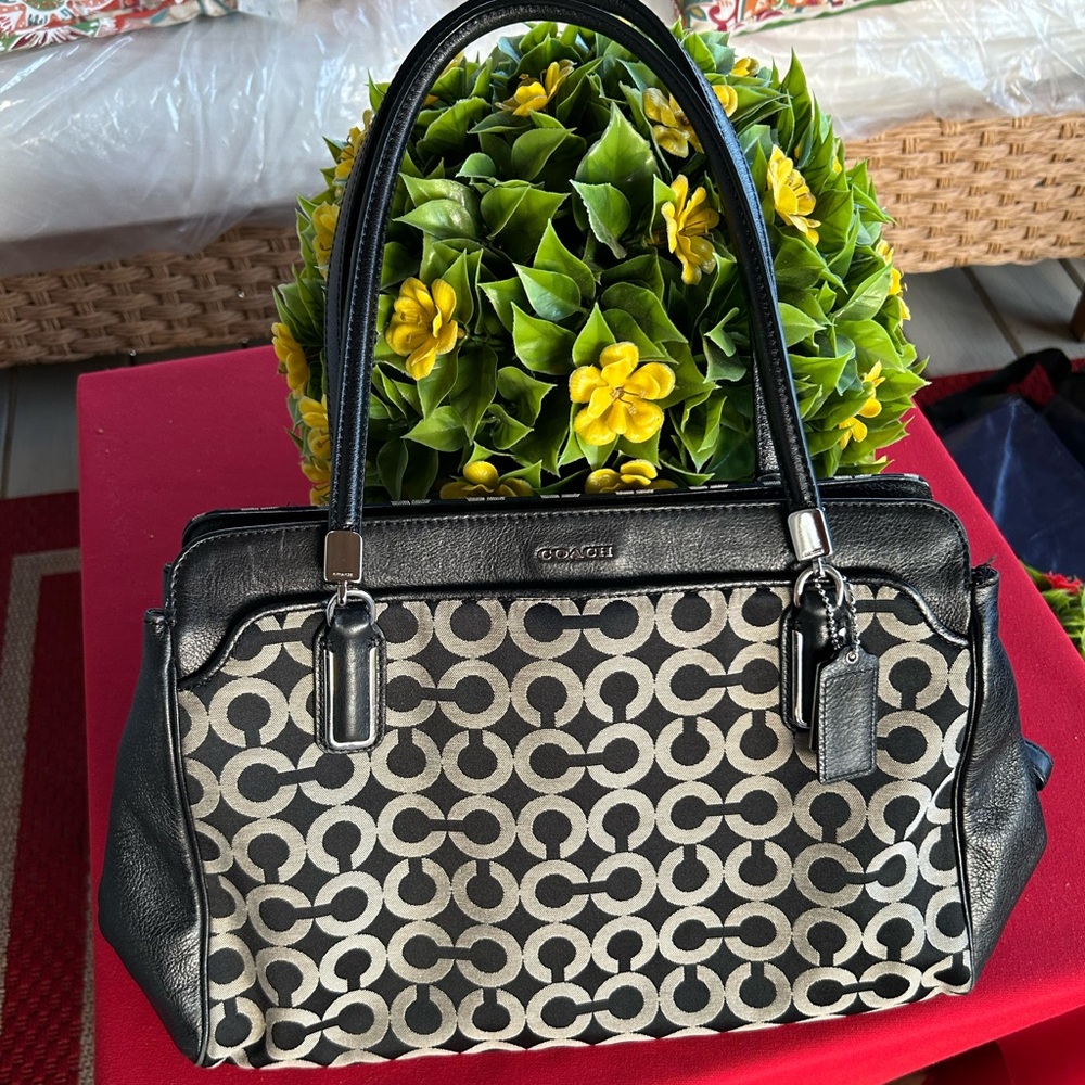 COACH Madison Kimberly Carryall EUC - Picture 10 of 11